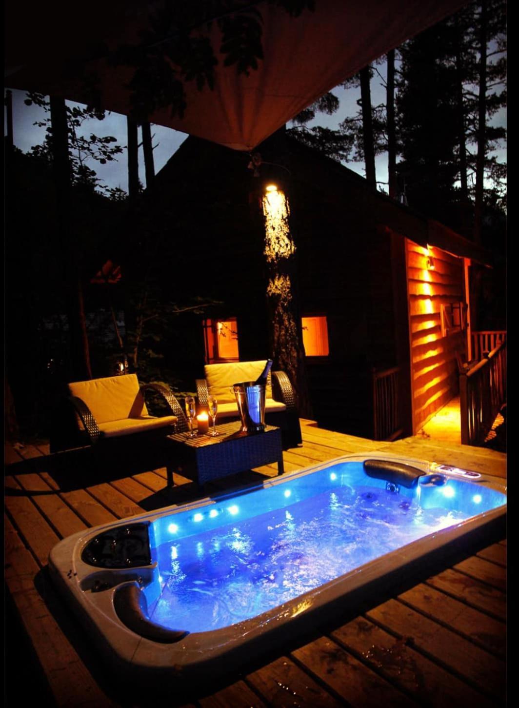 Les Cabanes Des Pins Sylvestres Saint-Martin-Vésubie 外观 照片